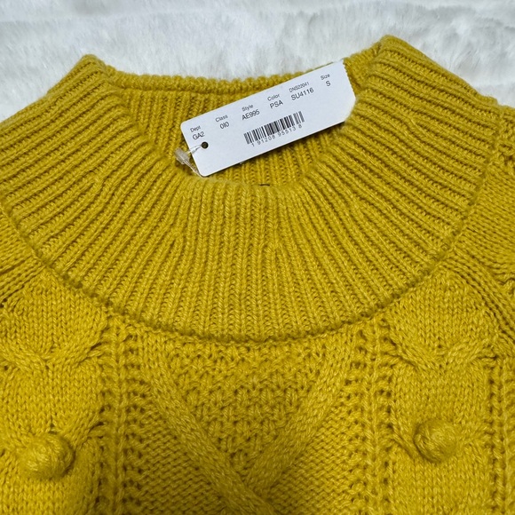 J. Crew Pom-pom Cable-knit Sweater Size Small NWT - Picture 9 of 10